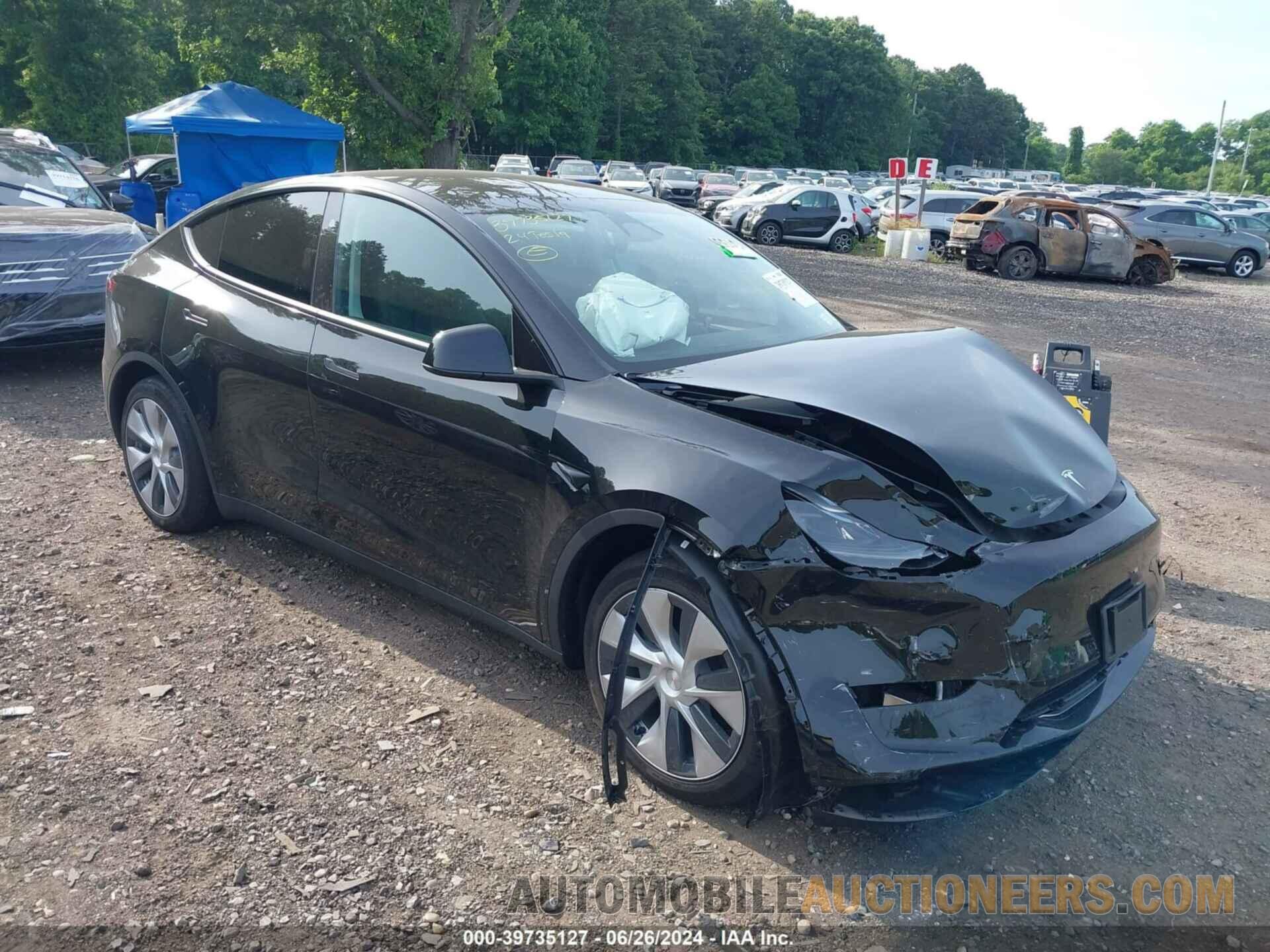 7SAYGAEE4RF006104 TESLA MODEL Y 2024