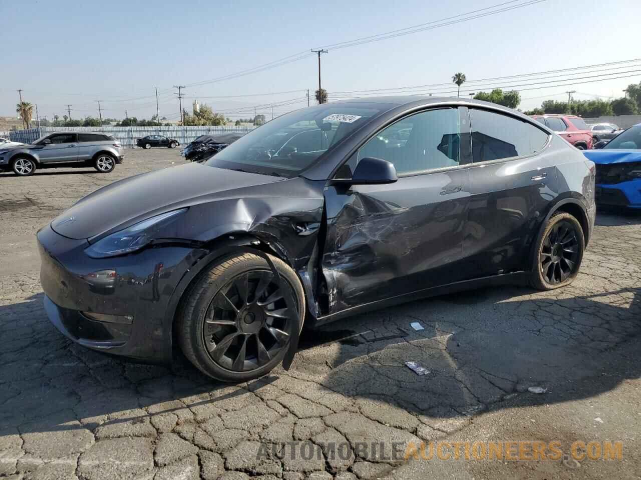 7SAYGAEE4RF041032 TESLA MODEL Y 2024