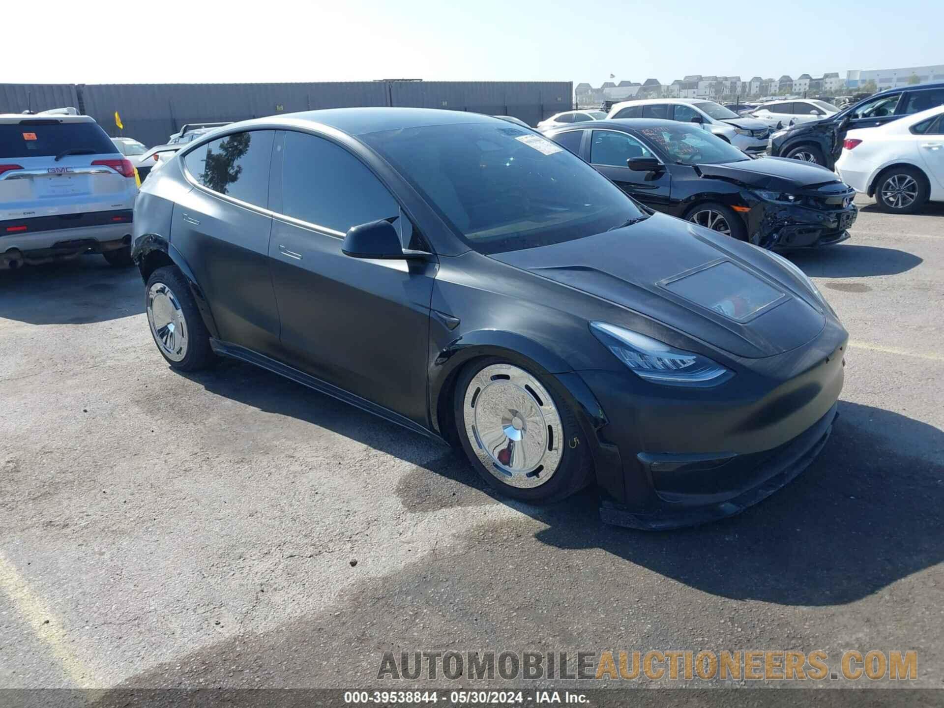 7SAYGAEE5PF588355 TESLA MODEL Y 2023