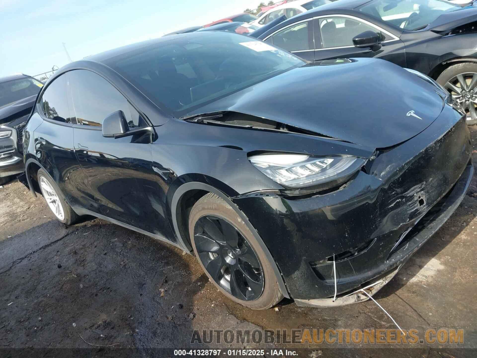 7SAYGAEE5PF603128 TESLA MODEL Y 2023