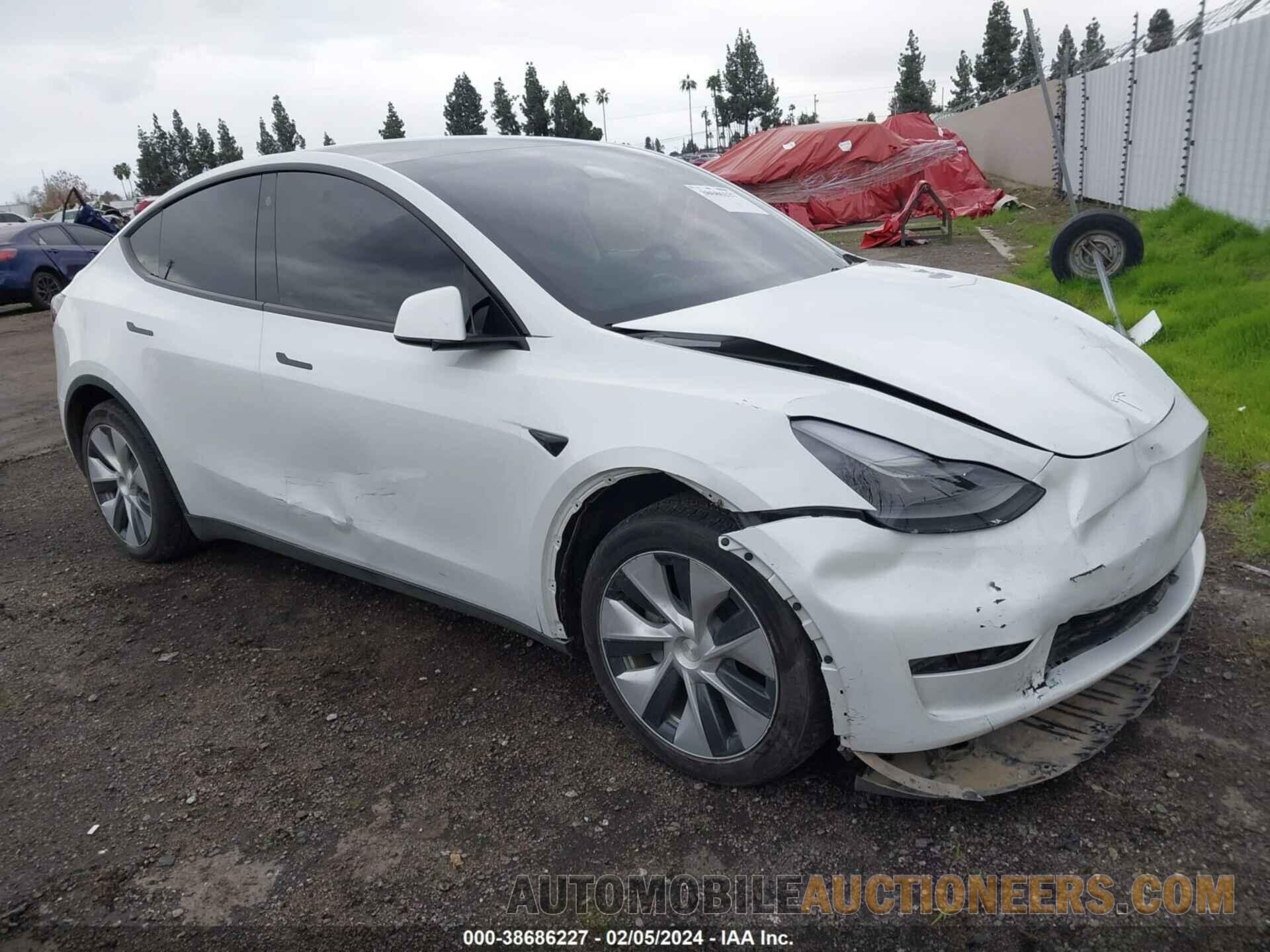 7SAYGAEE5PF757256 TESLA MODEL Y 2023