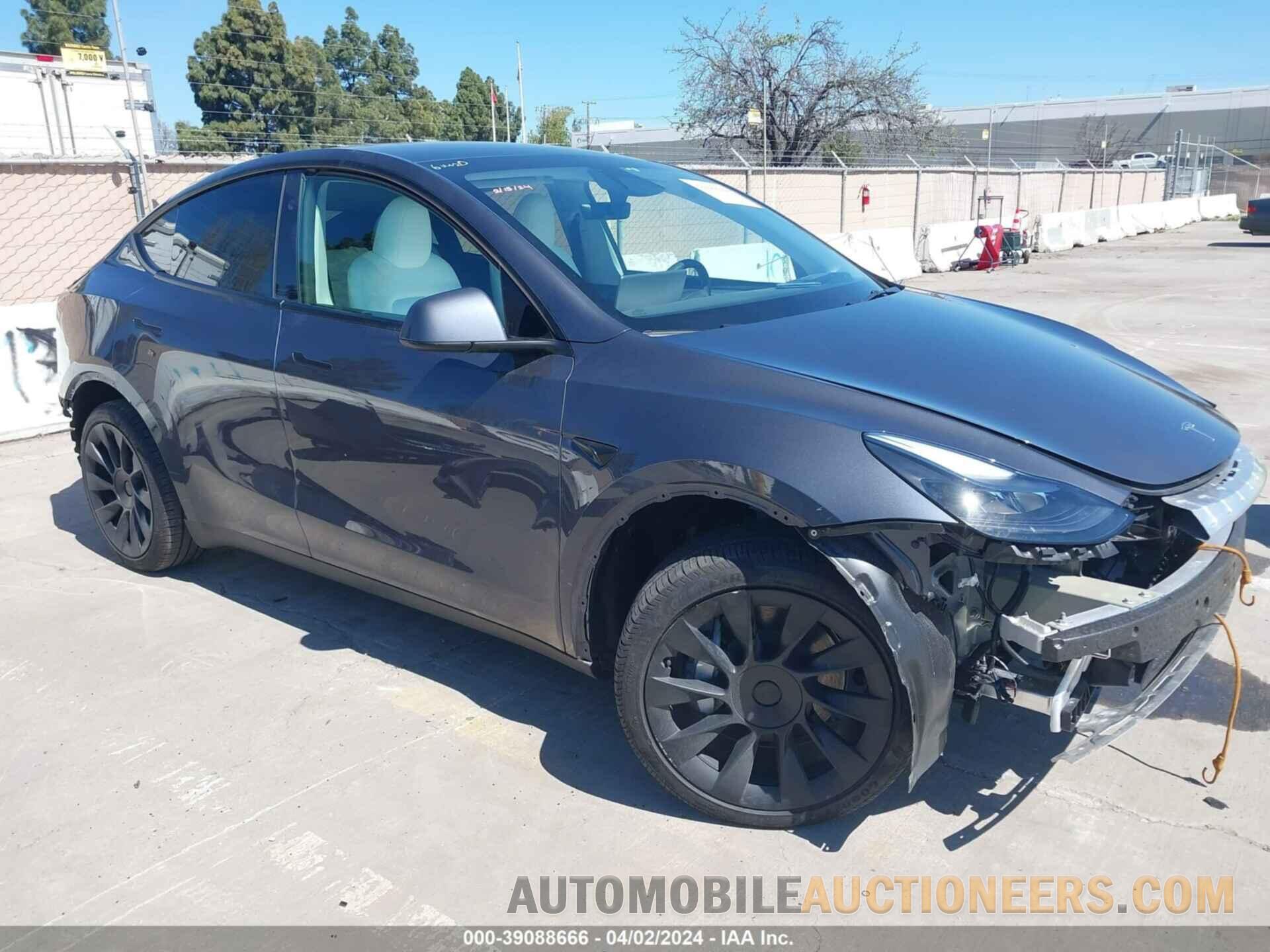 7SAYGAEE5PF830562 TESLA MODEL Y 2023