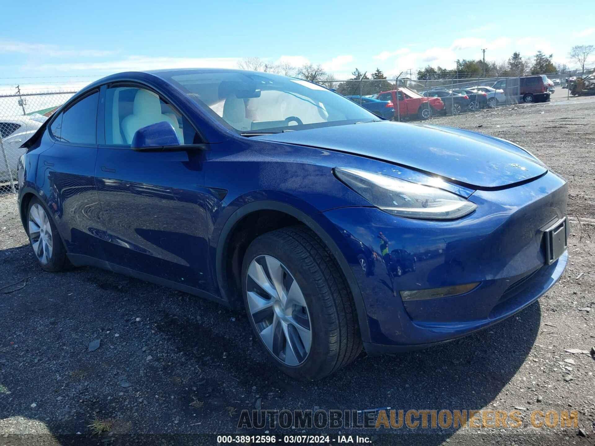 7SAYGAEE5PF856840 TESLA MODEL Y 2023