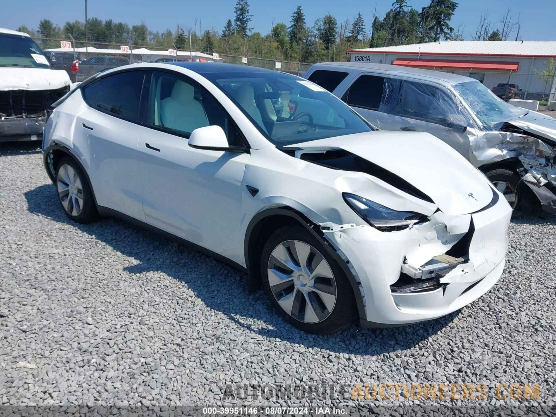 7SAYGAEE5RF077456 TESLA MODEL Y 2024