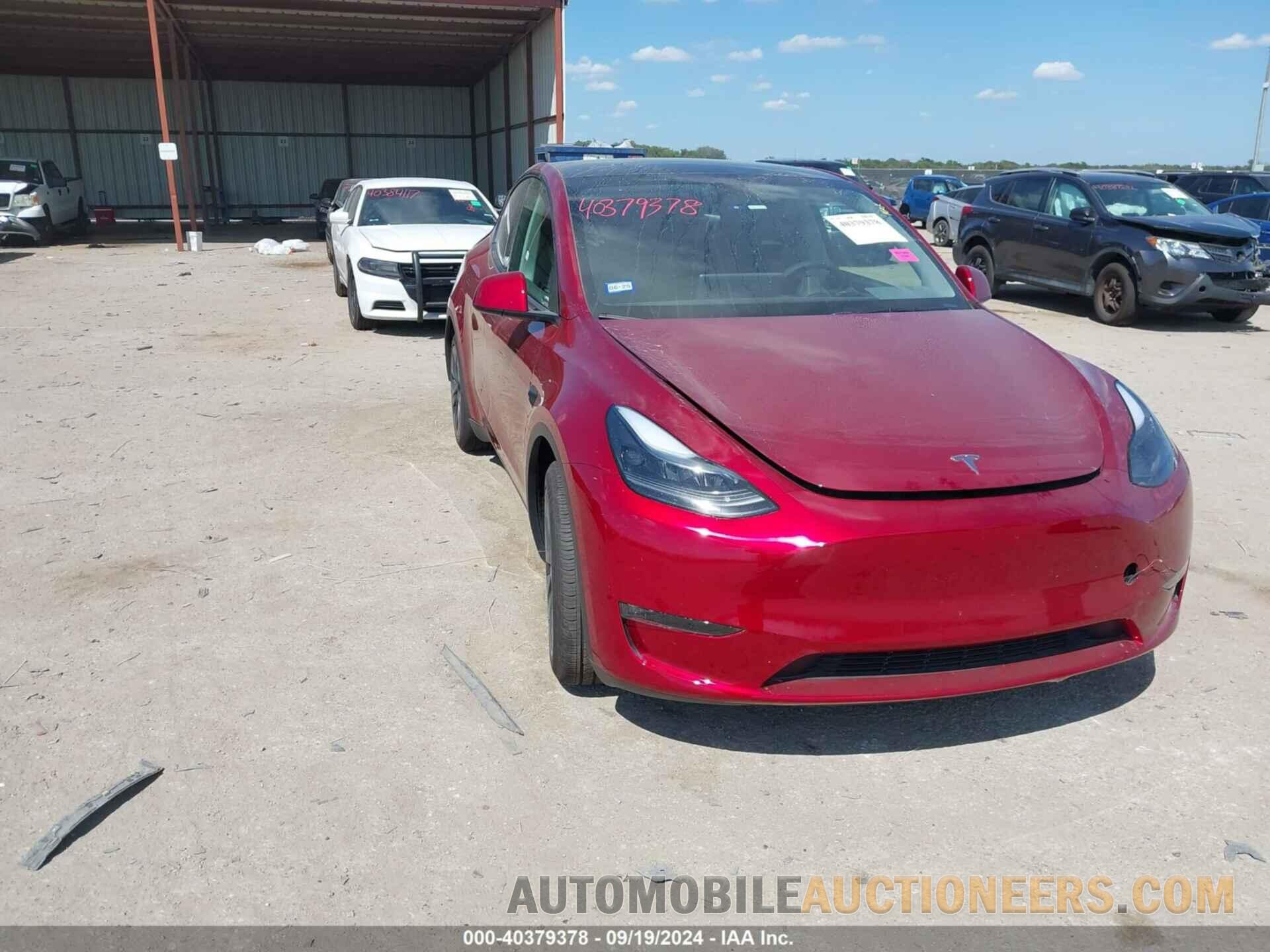 7SAYGAEE5RF111329 TESLA MODEL Y 2024