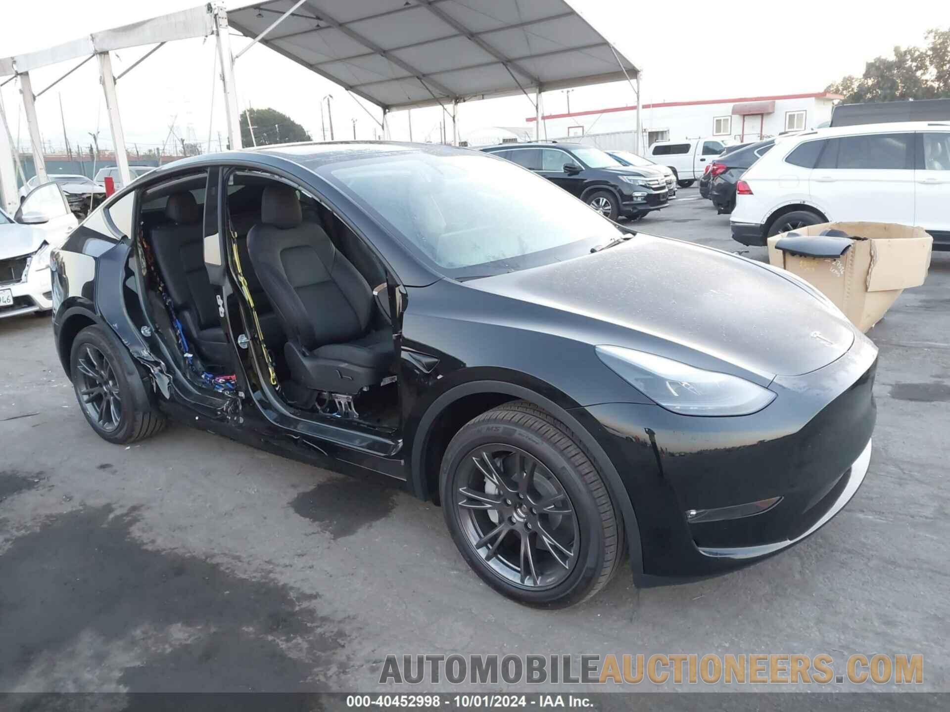 7SAYGAEE5RF194549 TESLA MODEL Y 2024