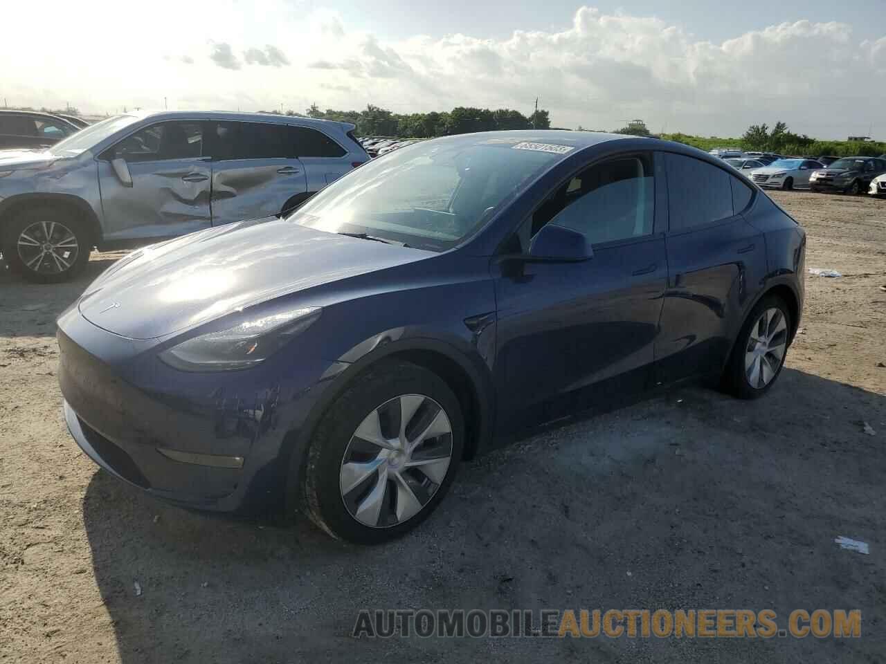 7SAYGAEE6PF747240 TESLA MODEL Y 2023