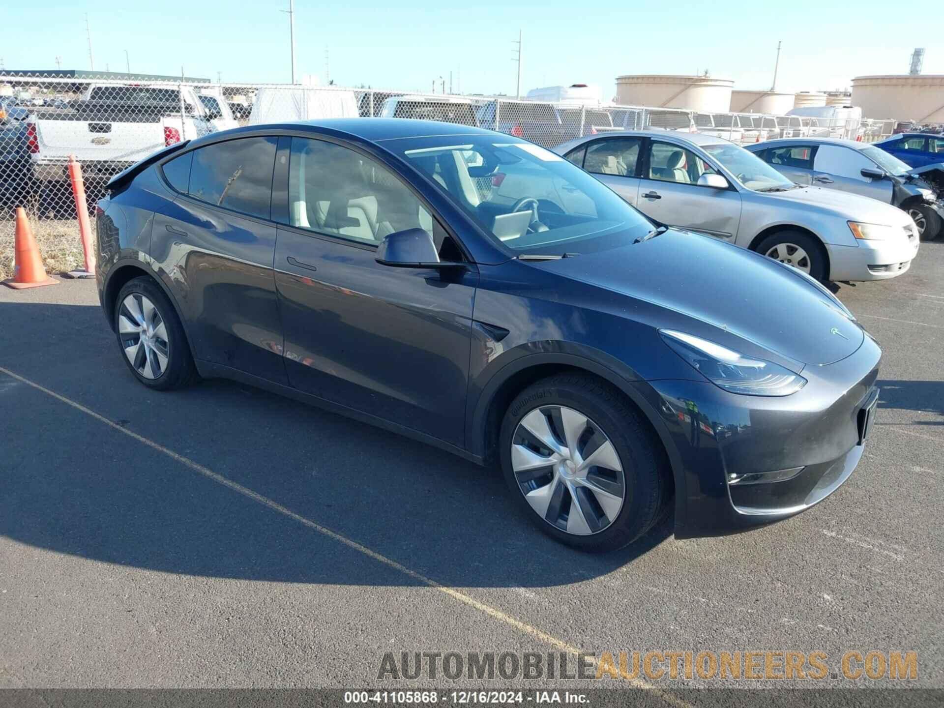 7SAYGAEE6RF060925 TESLA MODEL Y 2024