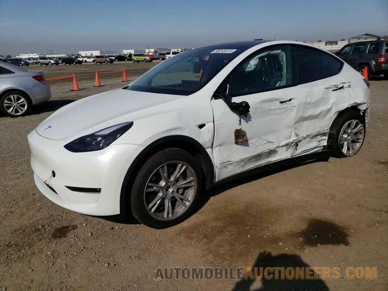 7SAYGAEE7PF777654 TESLA MODEL Y 2023