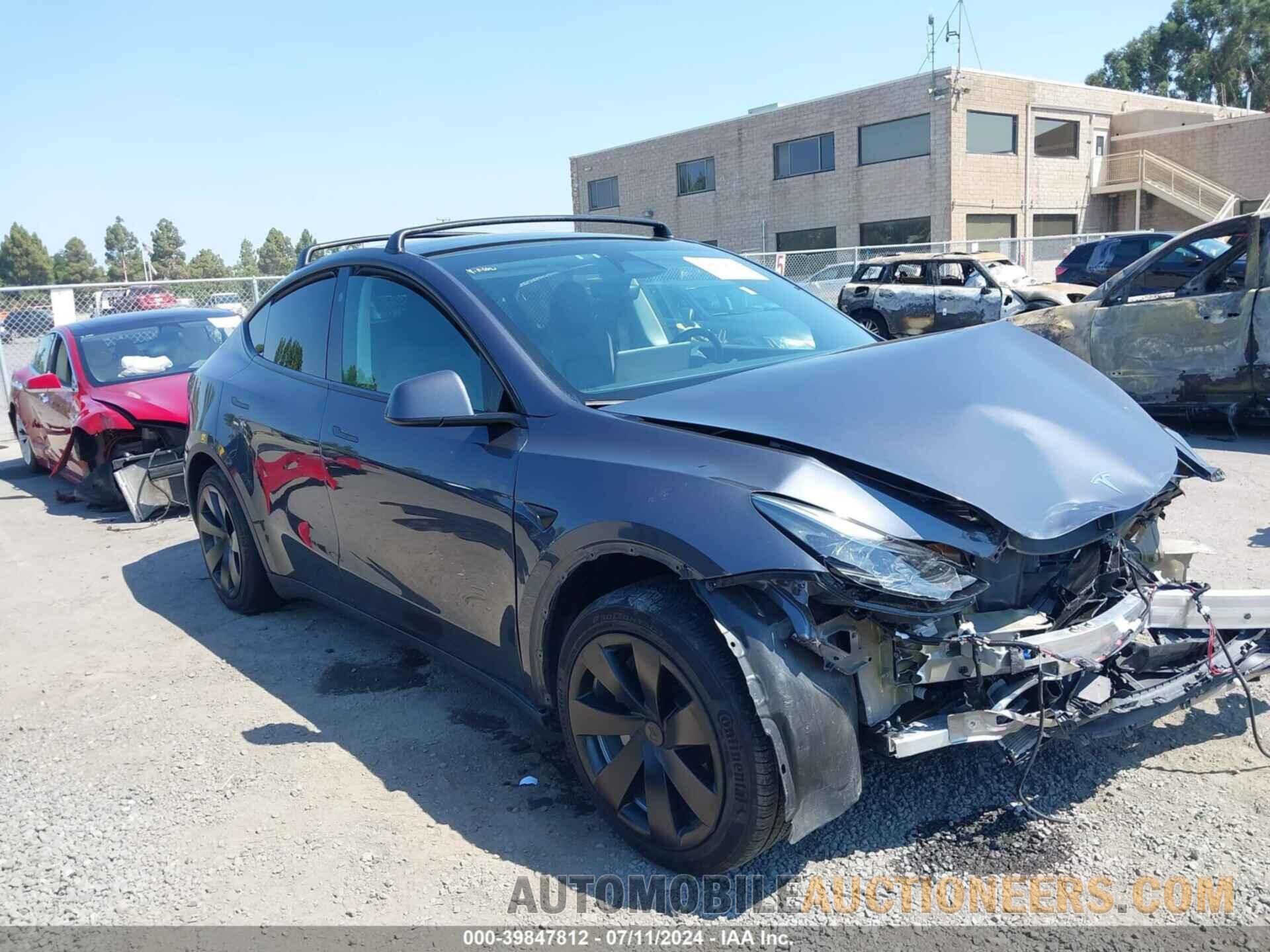 7SAYGAEE7PF857018 TESLA MODEL Y 2023