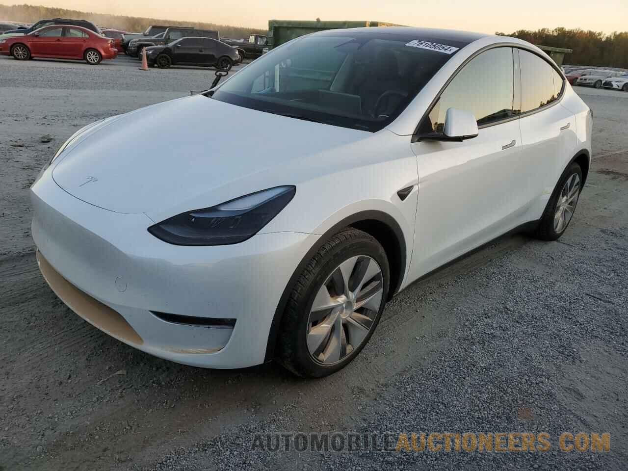 7SAYGAEE7RF091388 TESLA MODEL Y 2024