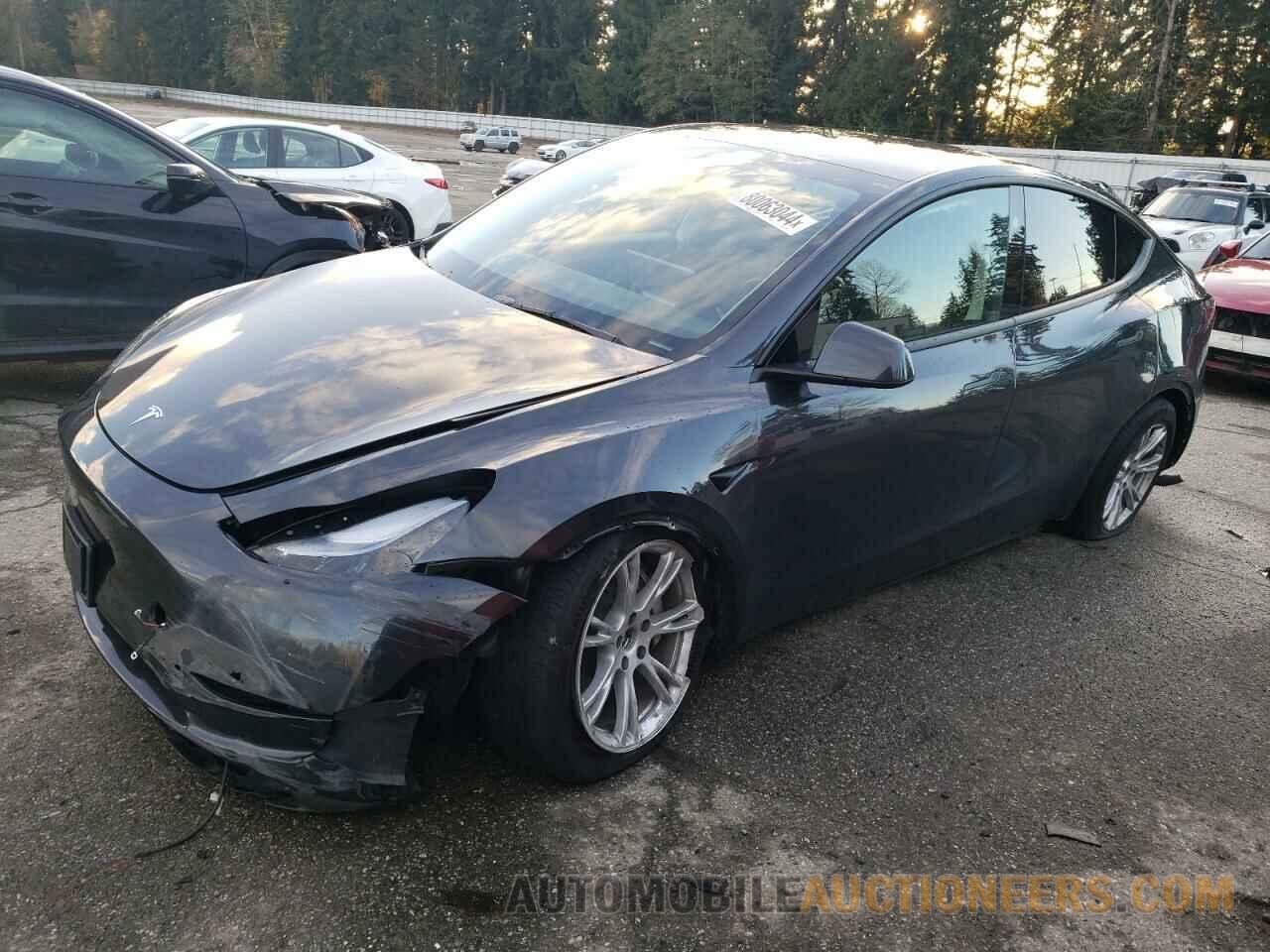 7SAYGAEE7RF987089 TESLA MODEL Y 2024