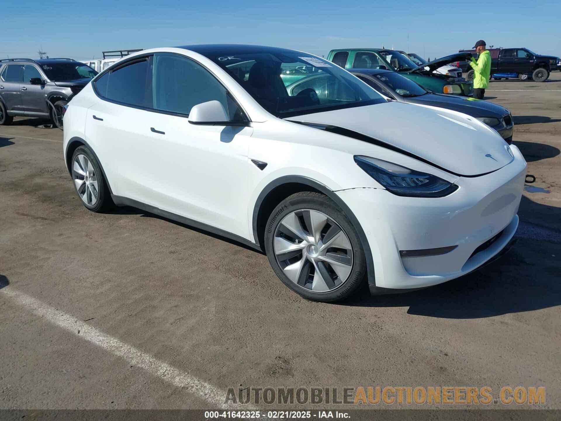 7SAYGAEE8NF367040 TESLA MODEL Y 2022