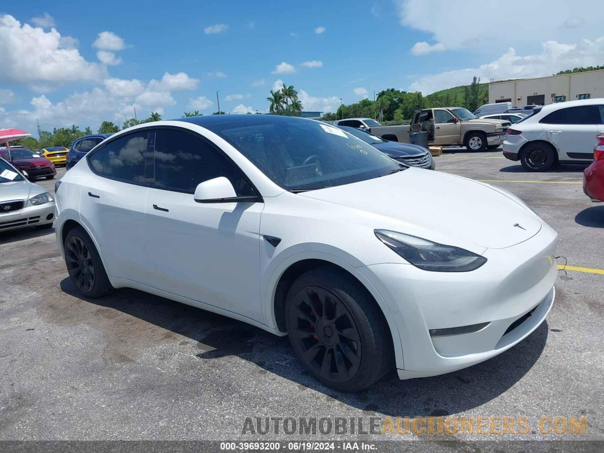 7SAYGAEE8NF520550 TESLA MODEL Y 2022