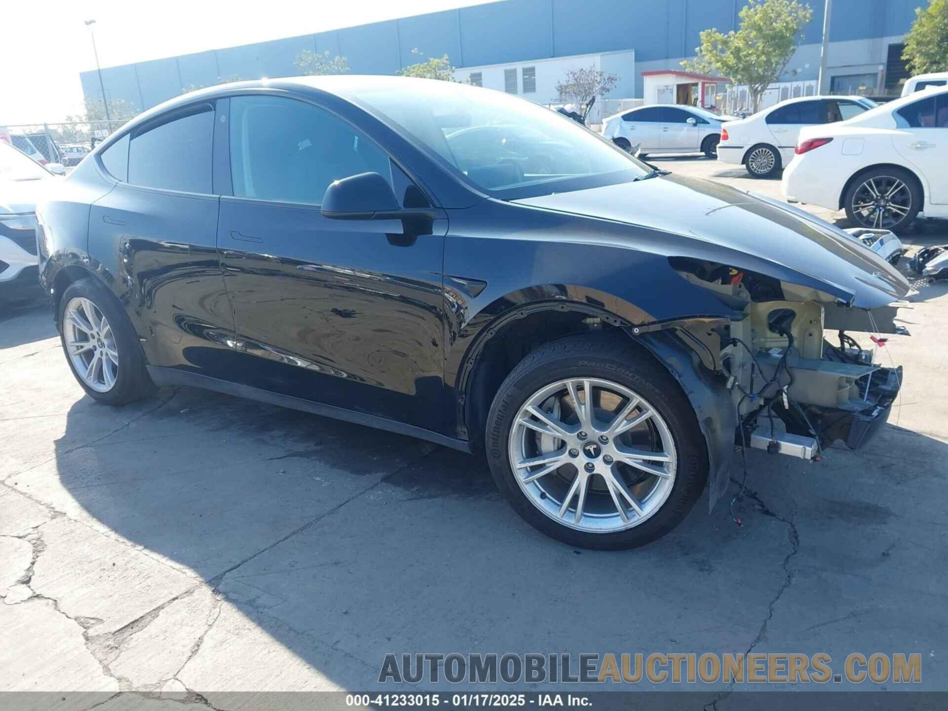 7SAYGAEE8PF633854 TESLA MODEL Y 2023