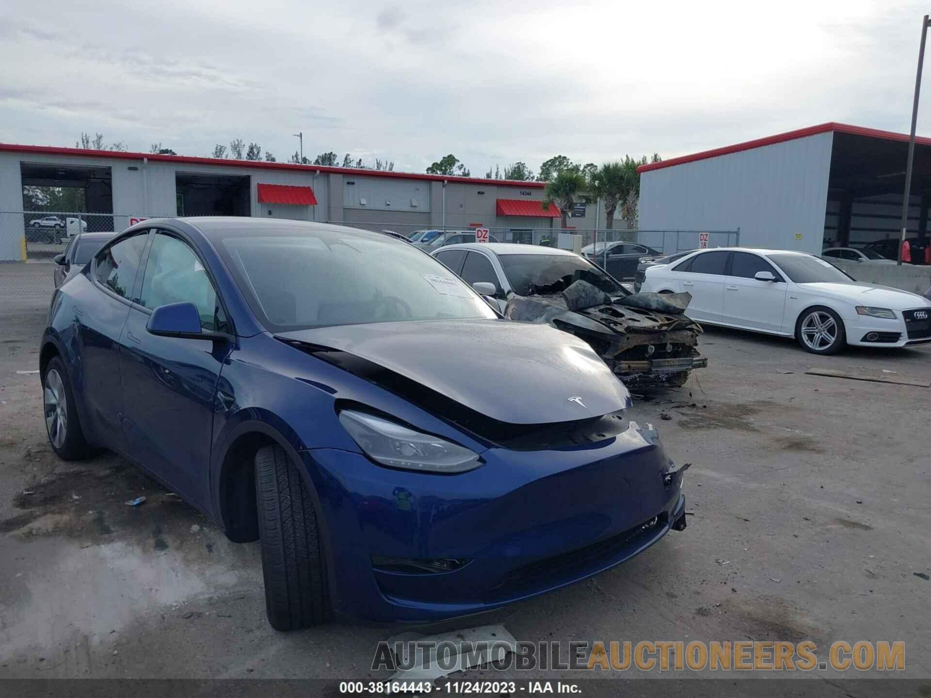 7SAYGAEE8PF646748 TESLA MODEL Y 2023