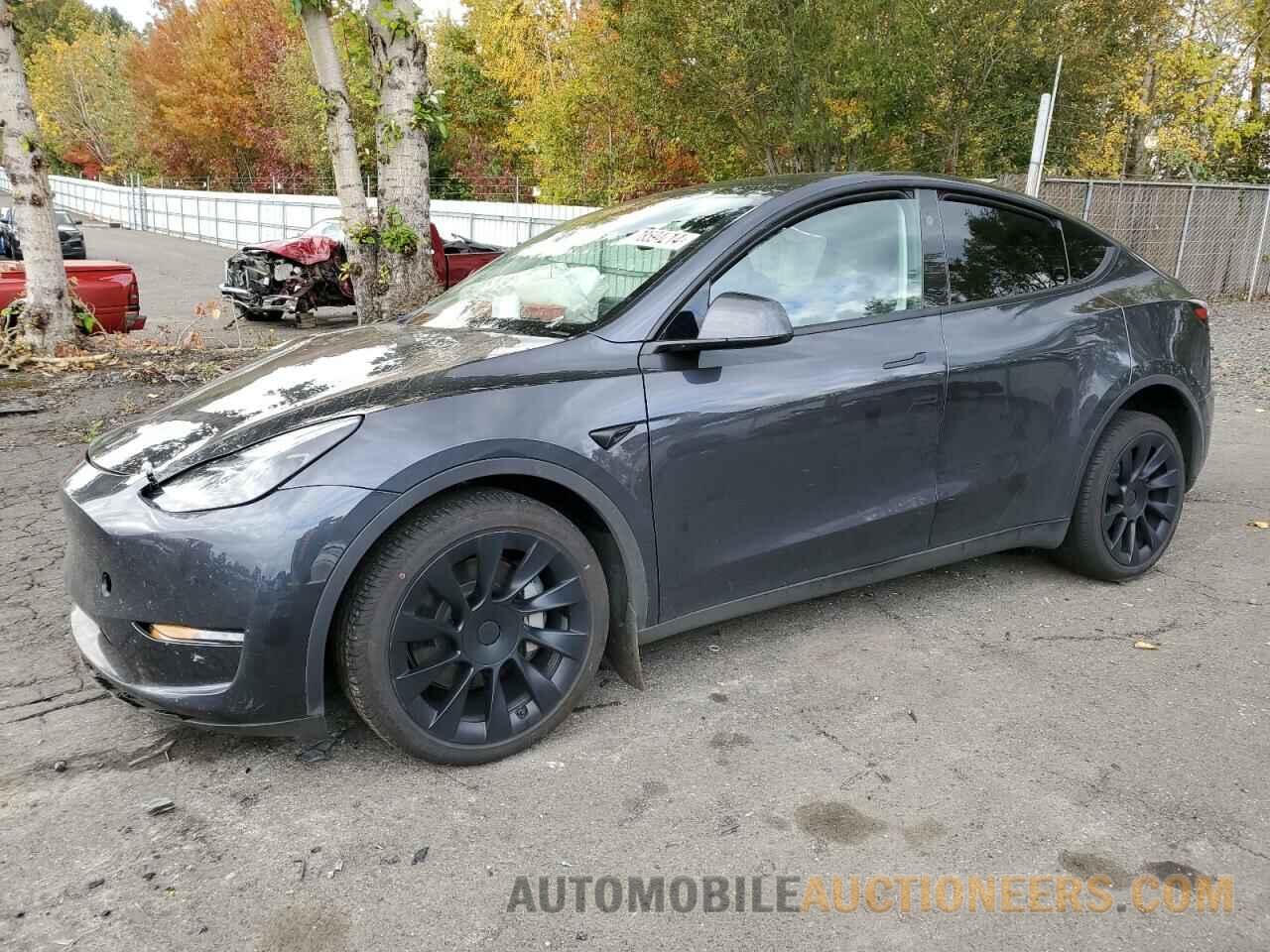 7SAYGAEE8RF004842 TESLA MODEL Y 2024