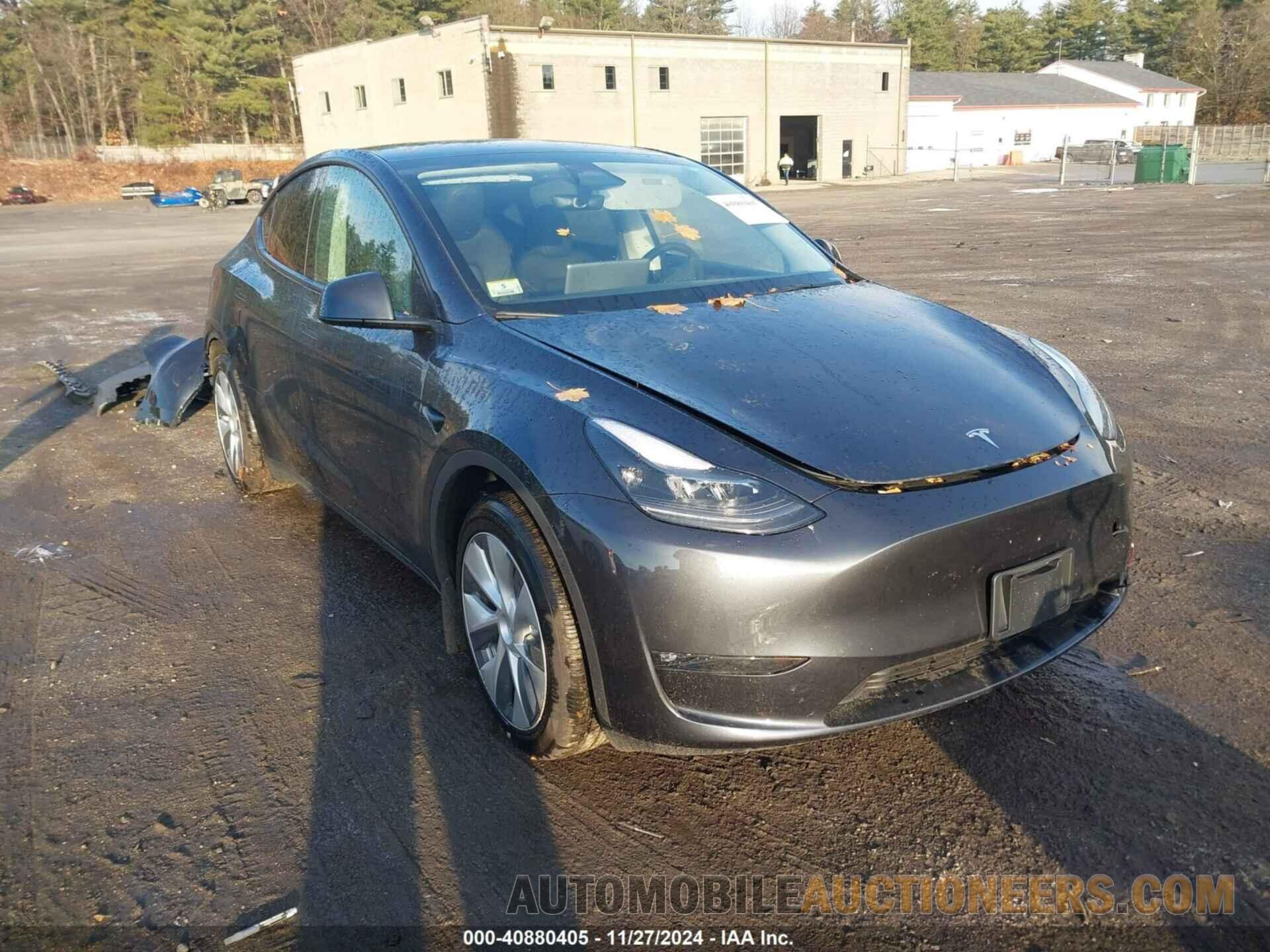 7SAYGAEE8RF063471 TESLA MODEL Y 2024