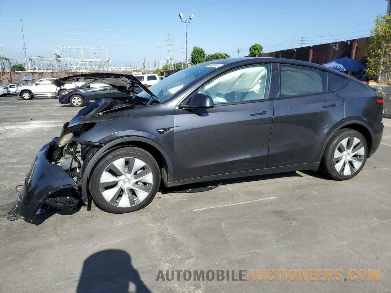 7SAYGAEE8RF065639 TESLA MODEL Y 2024