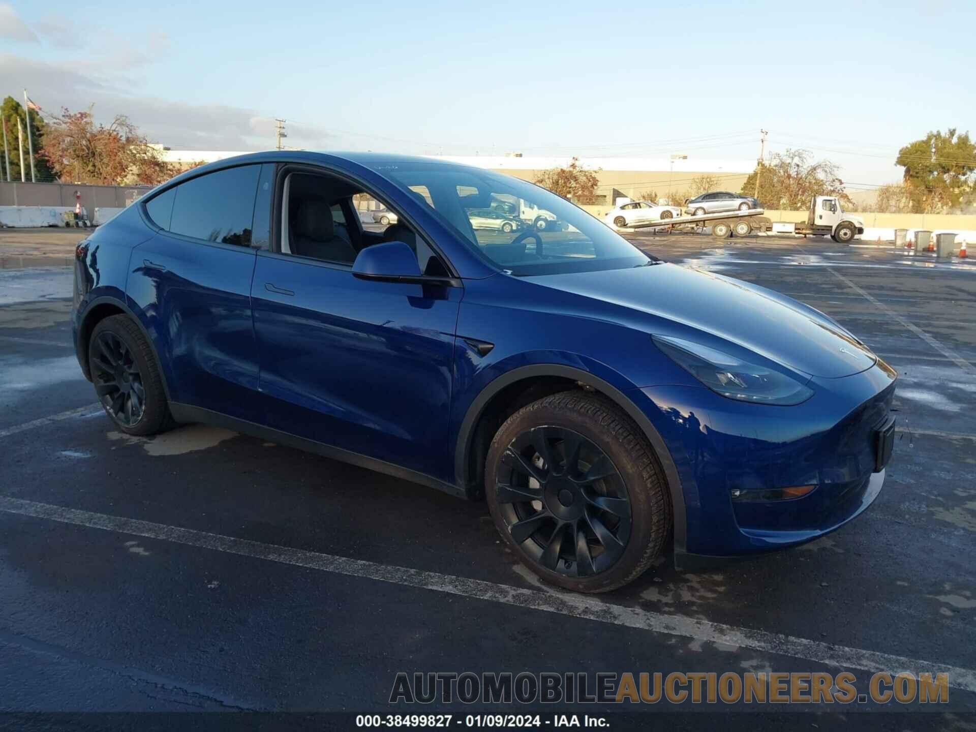 7SAYGAEE9PF826014 TESLA MODEL Y 2023