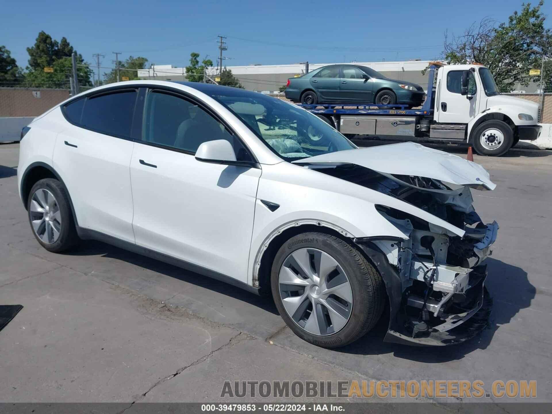 7SAYGAEEXNF533560 TESLA MODEL Y 2022