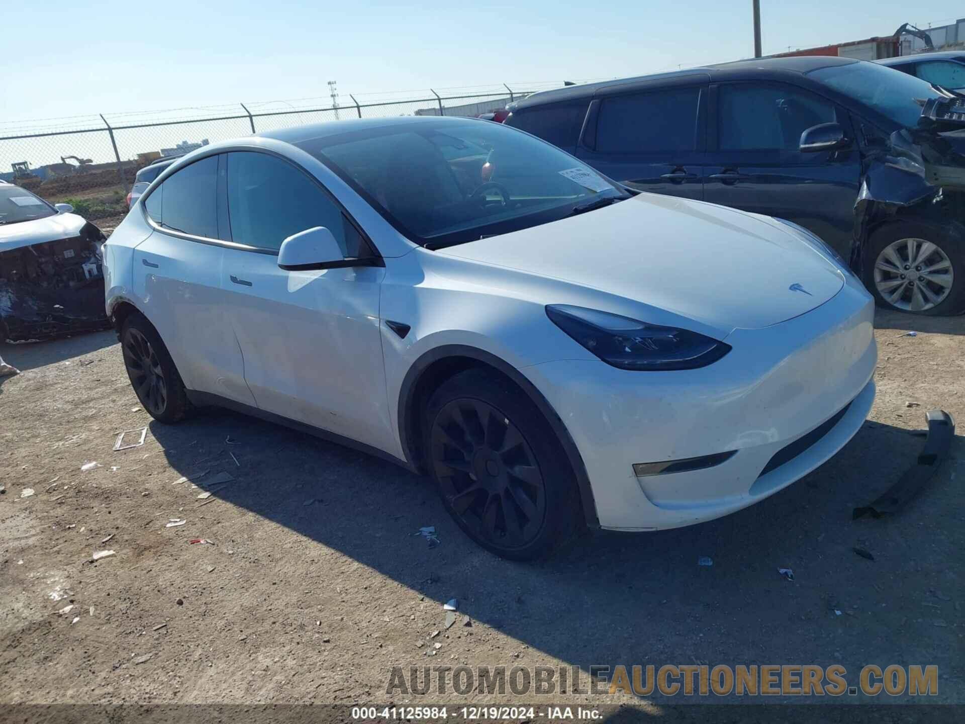 7SAYGAEEXPF598086 TESLA MODEL Y 2023