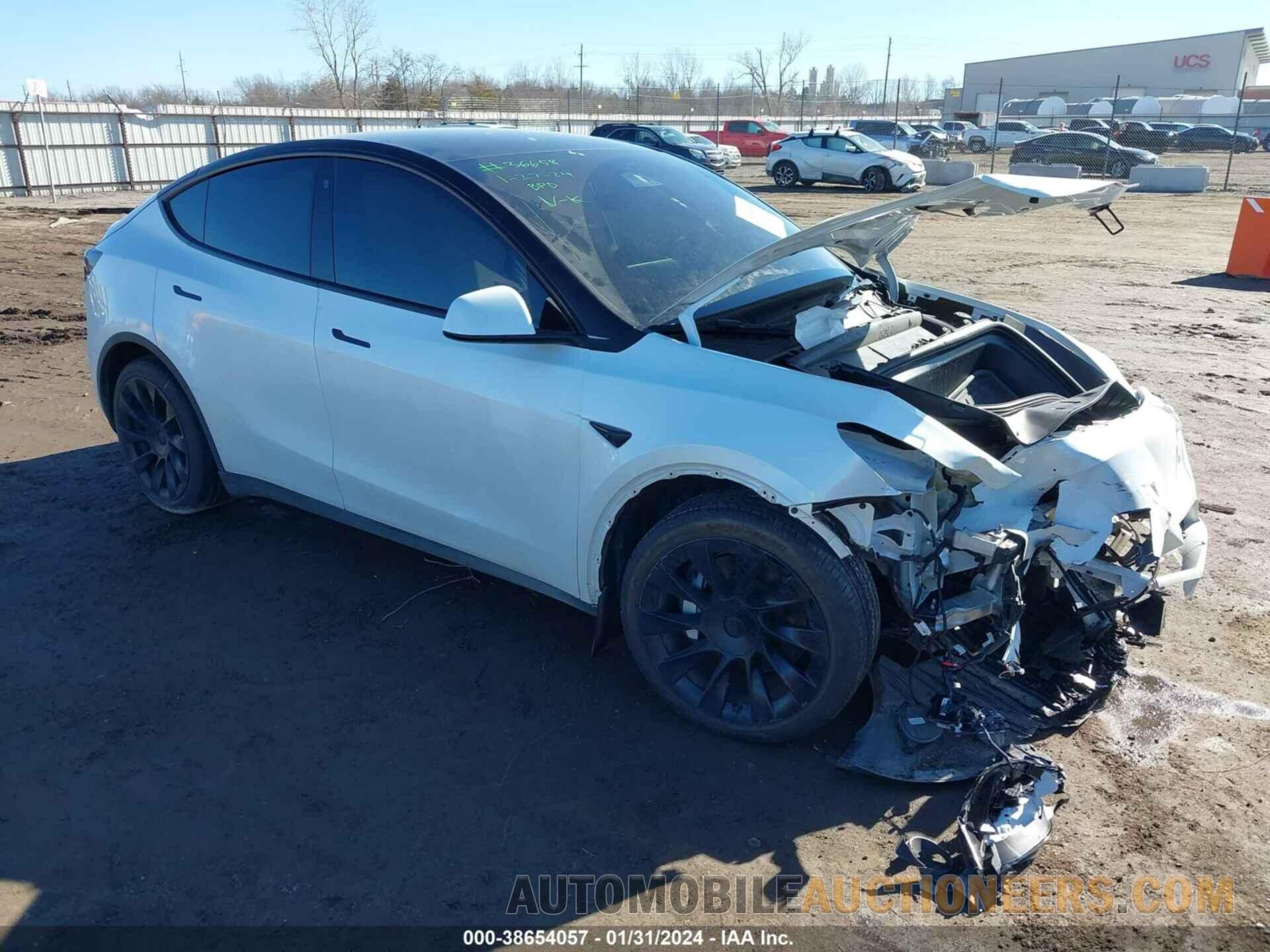 7SAYGAEEXPF758175 TESLA MODEL Y 2023