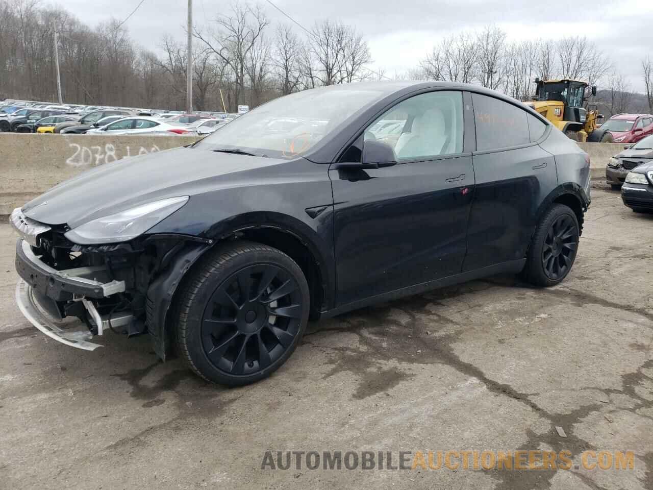 7SAYGAEEXPF829004 TESLA MODEL Y 2023