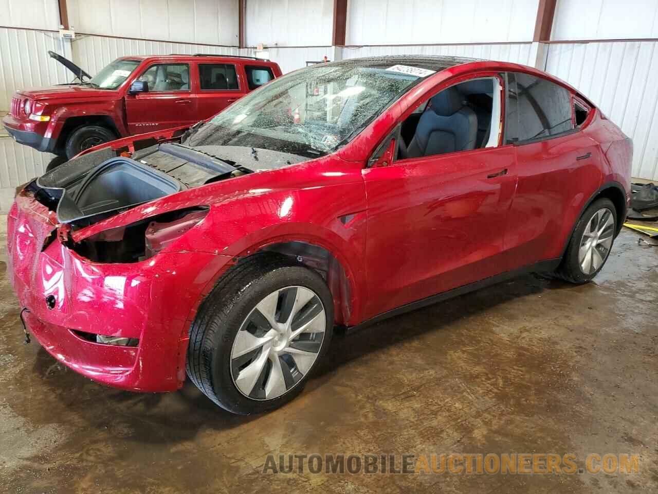 7SAYGAEEXRF005409 TESLA MODEL Y 2024