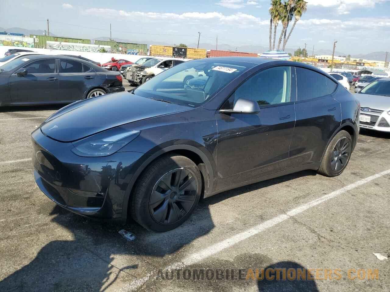 7SAYGAEEXRF104778 TESLA MODEL Y 2024