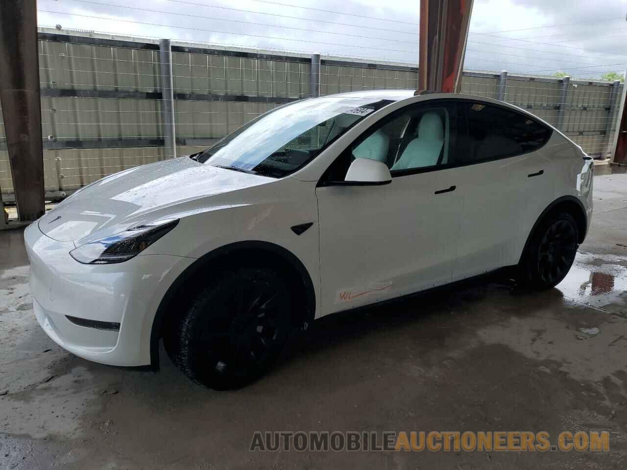 7SAYGDED0RF048116 TESLA MODEL Y 2024