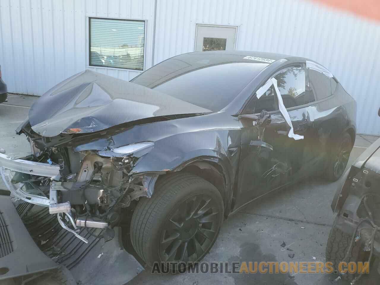 7SAYGDED0RF055308 TESLA MODEL Y 2024