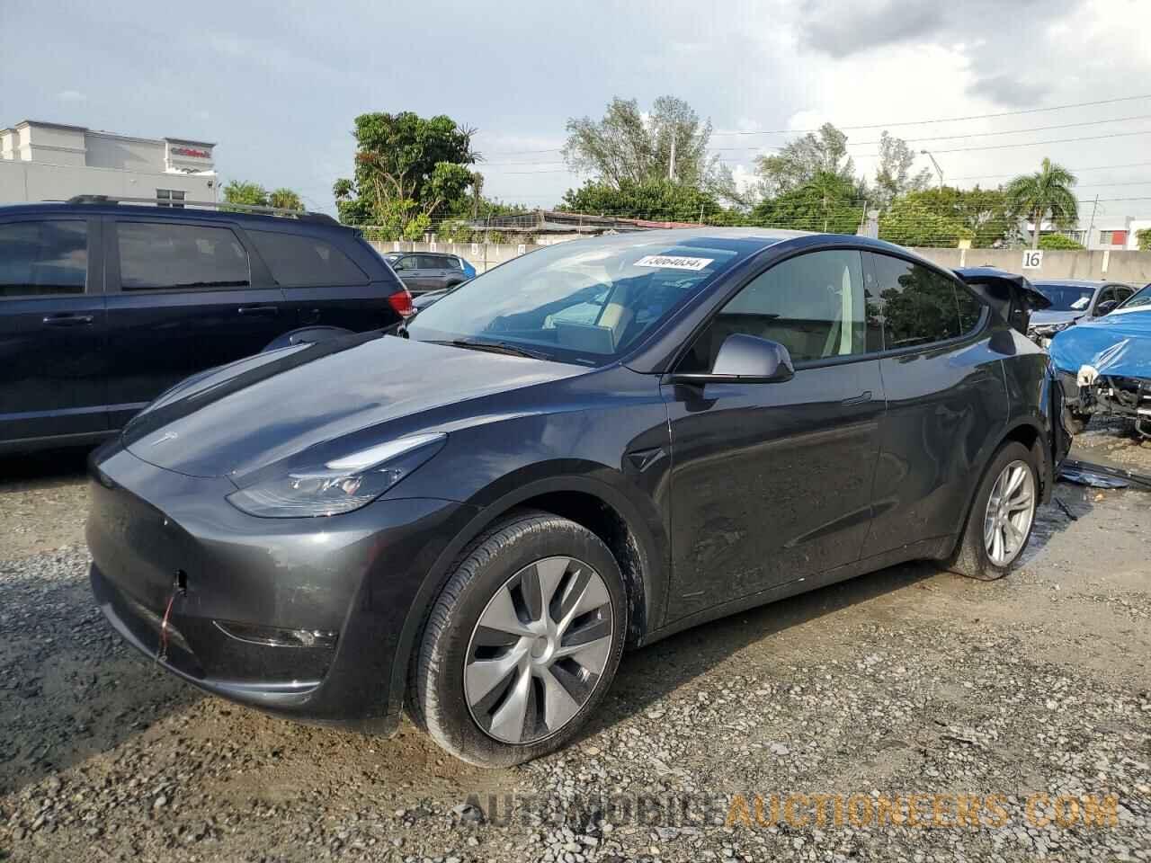 7SAYGDED0RF093184 TESLA MODEL Y 2024