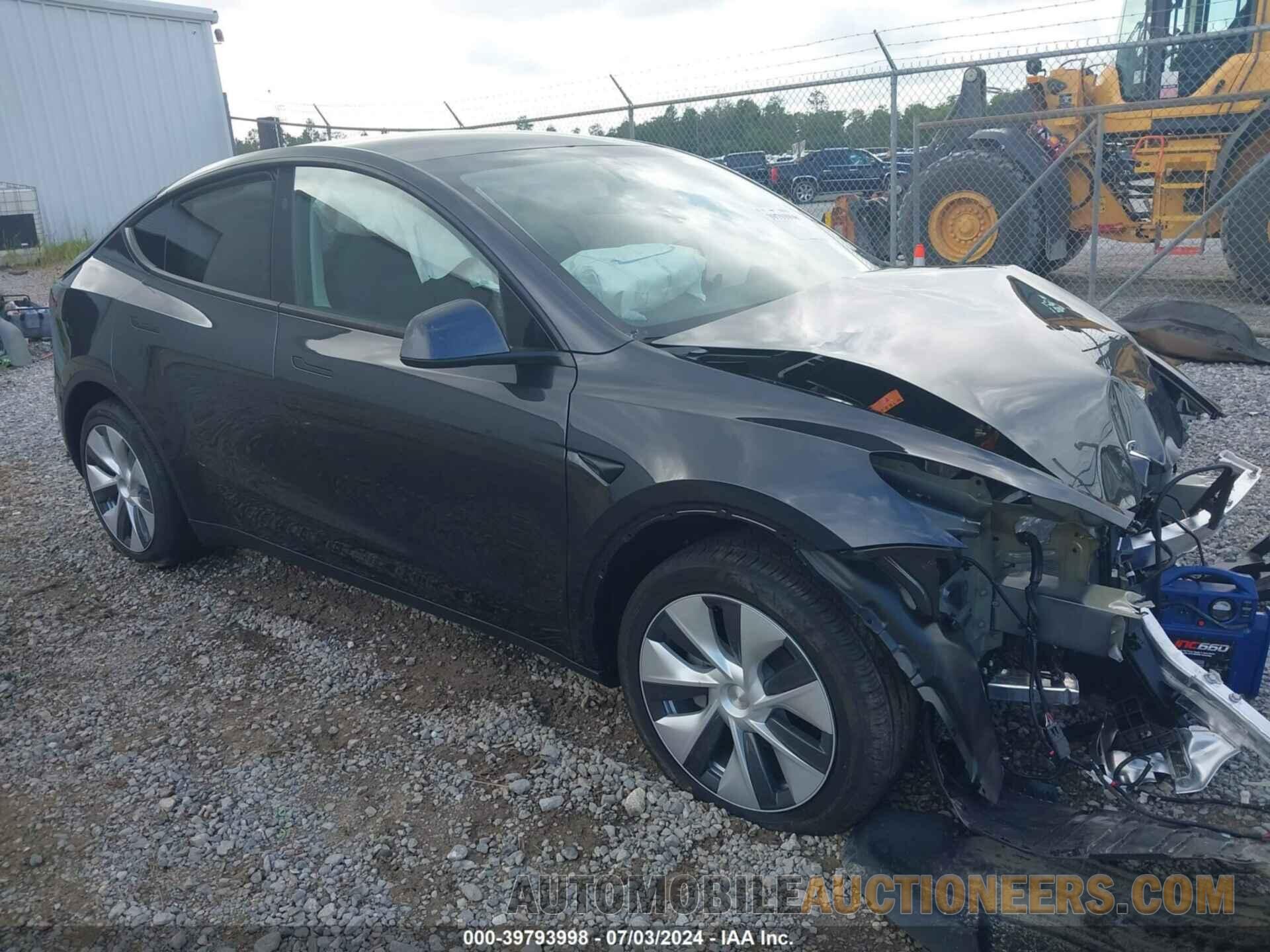 7SAYGDED0RF096263 TESLA MODEL Y 2024