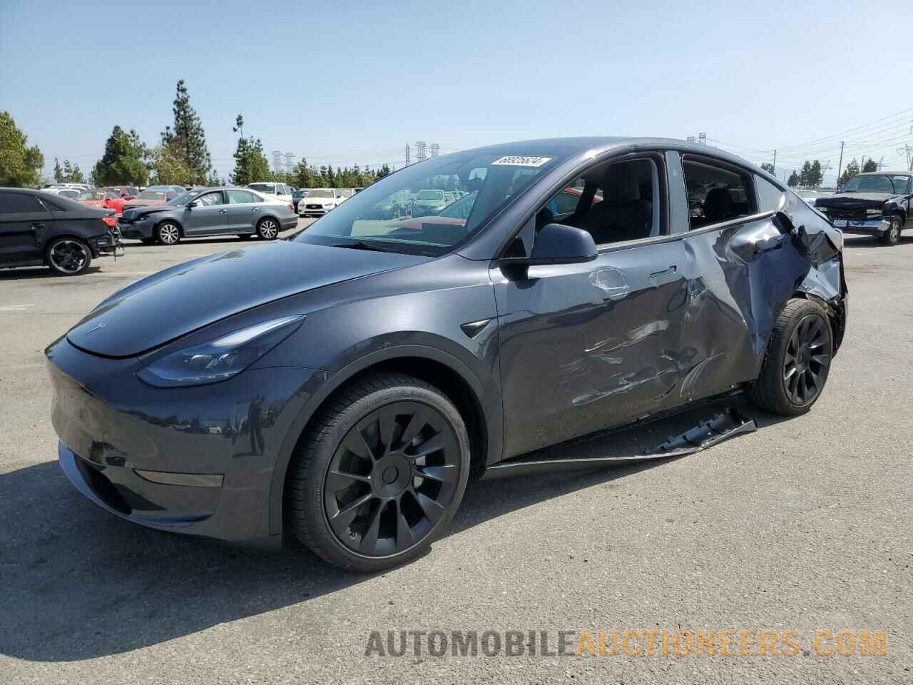 7SAYGDED0RF119721 TESLA MODEL Y 2024