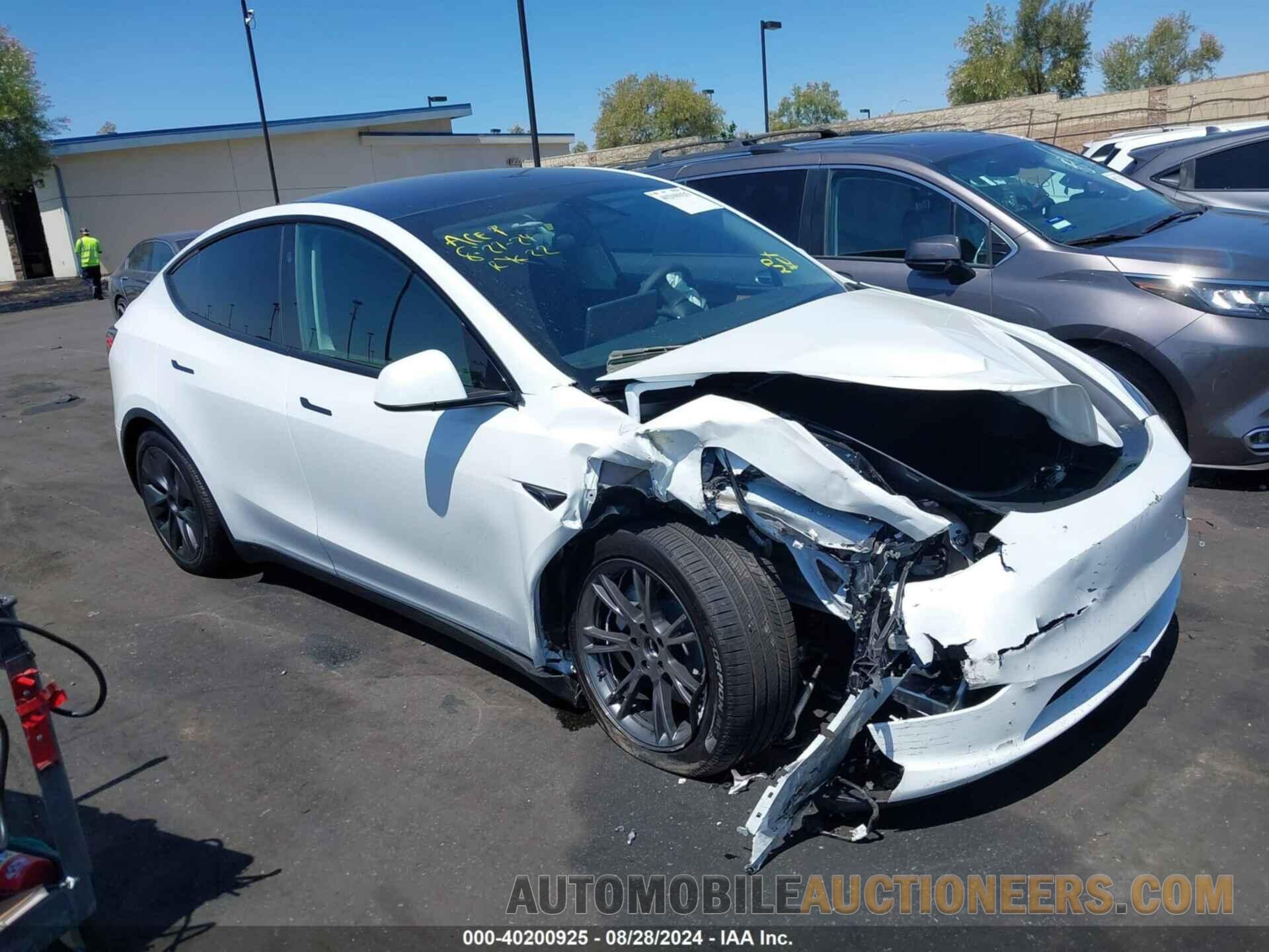 7SAYGDED0RF163654 TESLA MODEL Y 2024