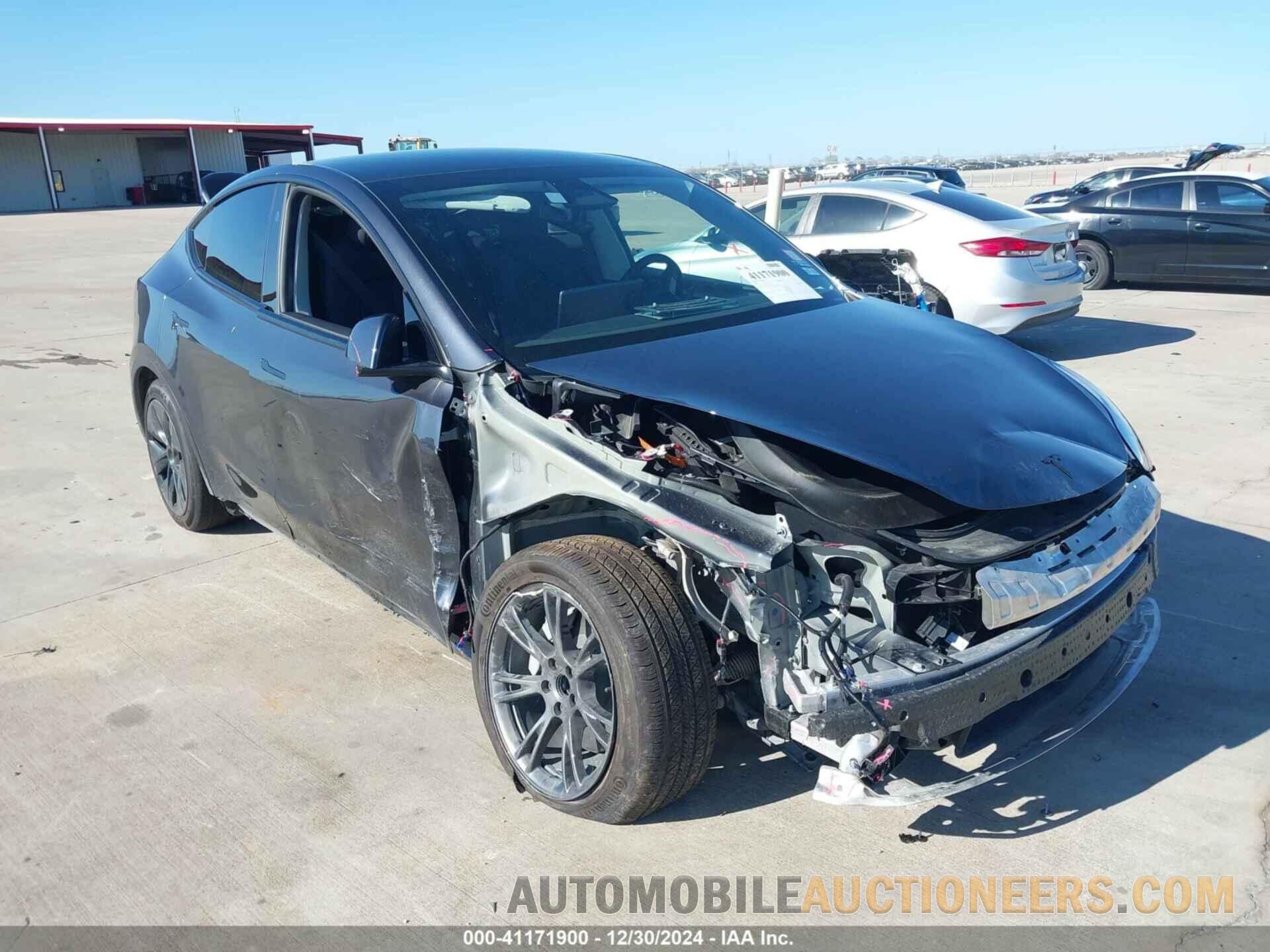 7SAYGDED1RA313431 TESLA MODEL Y 2024