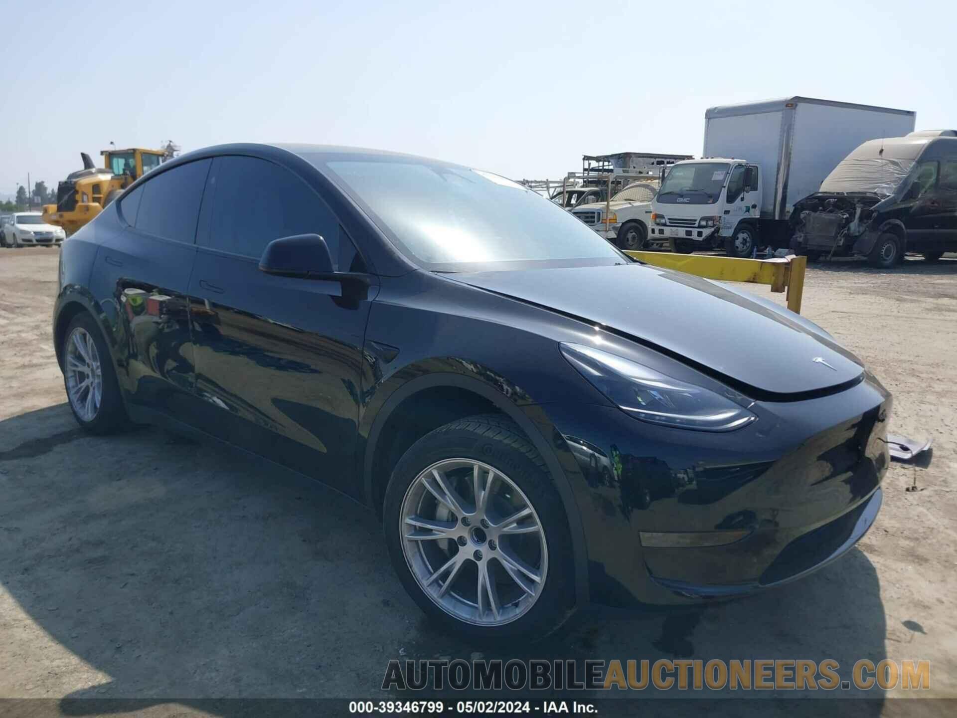 7SAYGDED1RF033785 TESLA MODEL Y 2024