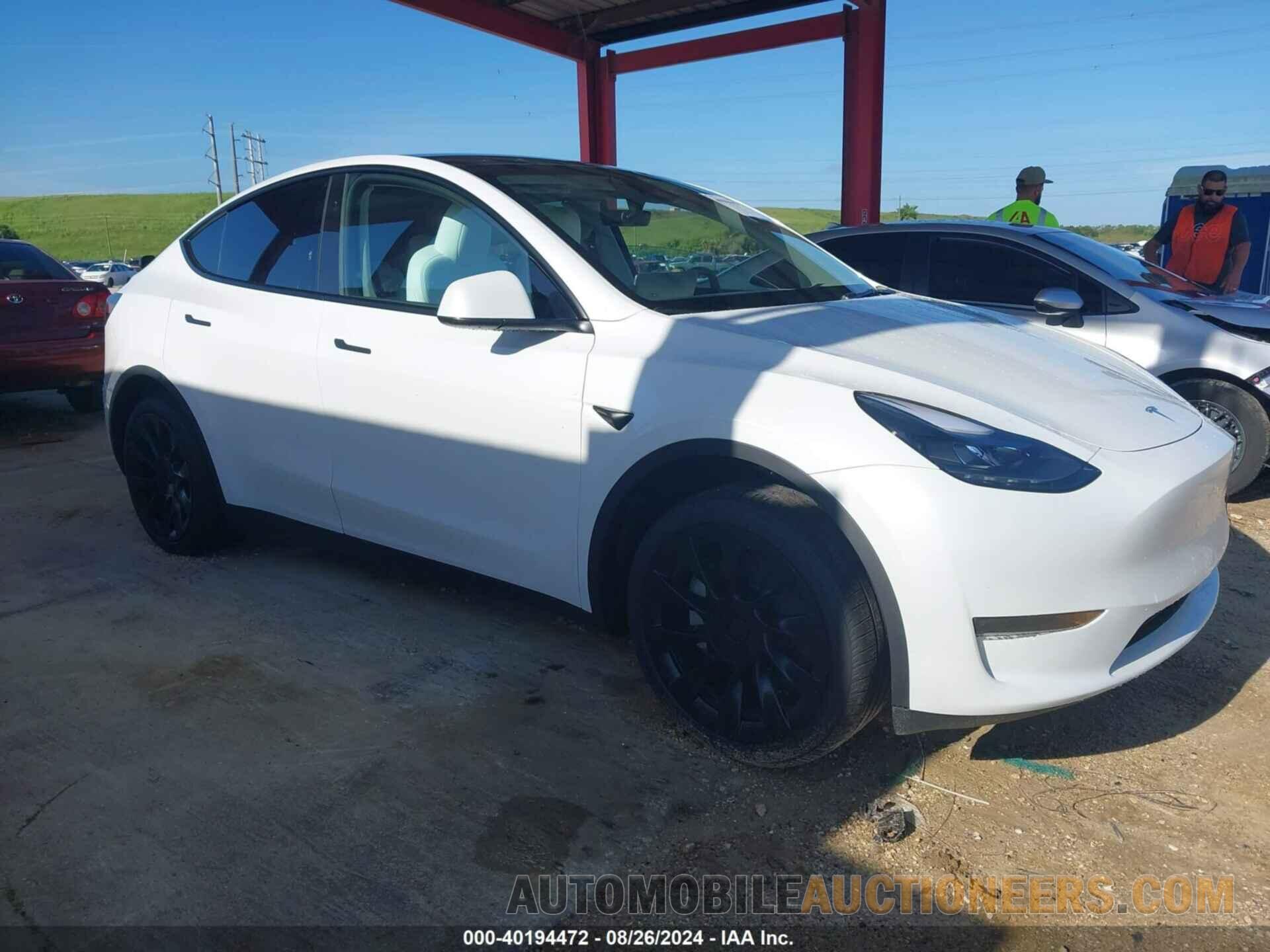 7SAYGDED1RF094604 TESLA MODEL Y 2024