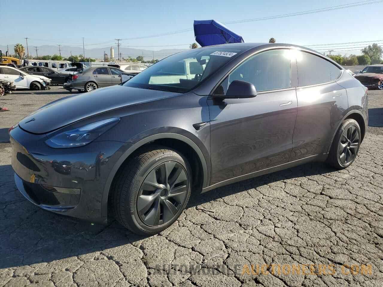 7SAYGDED1RF121025 TESLA MODEL Y 2024