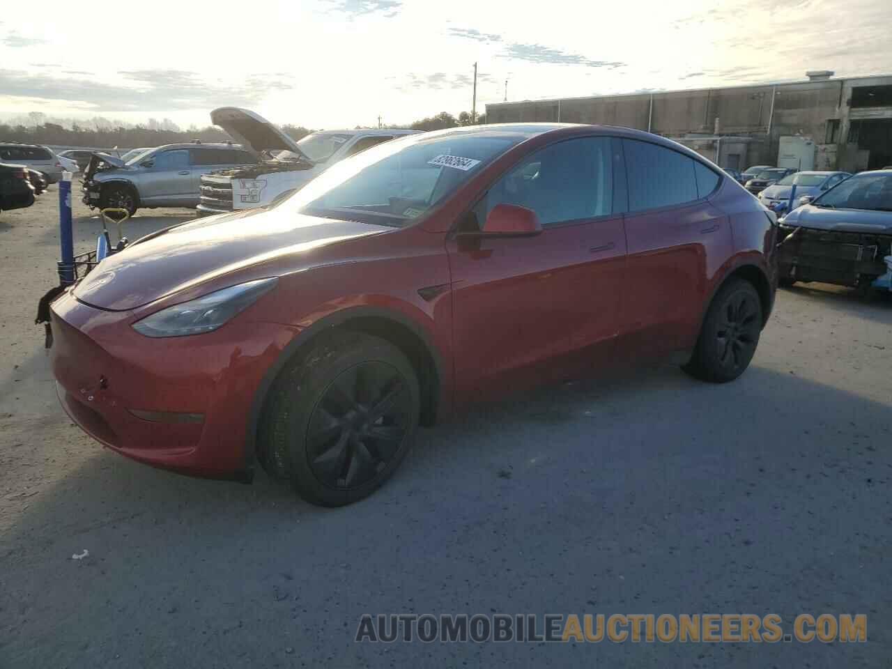 7SAYGDED1RF132705 TESLA MODEL Y 2024