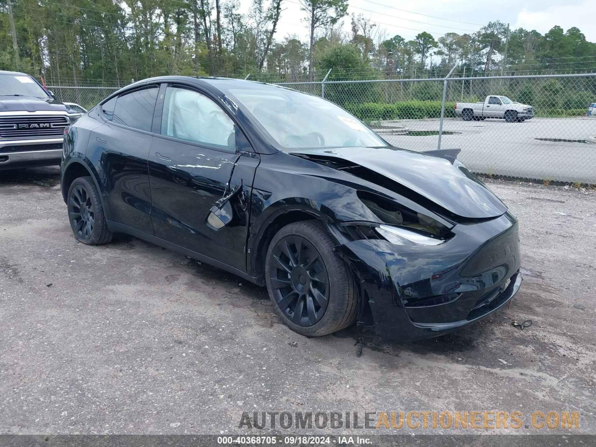 7SAYGDED2RF023959 TESLA MODEL Y 2024