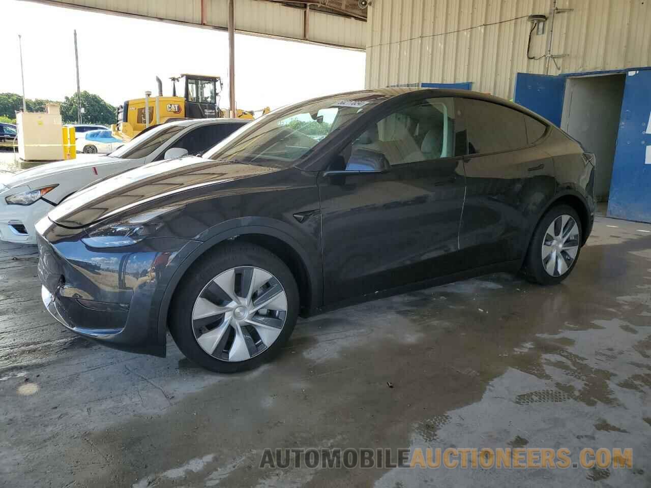 7SAYGDED2RF032614 TESLA MODEL Y 2024