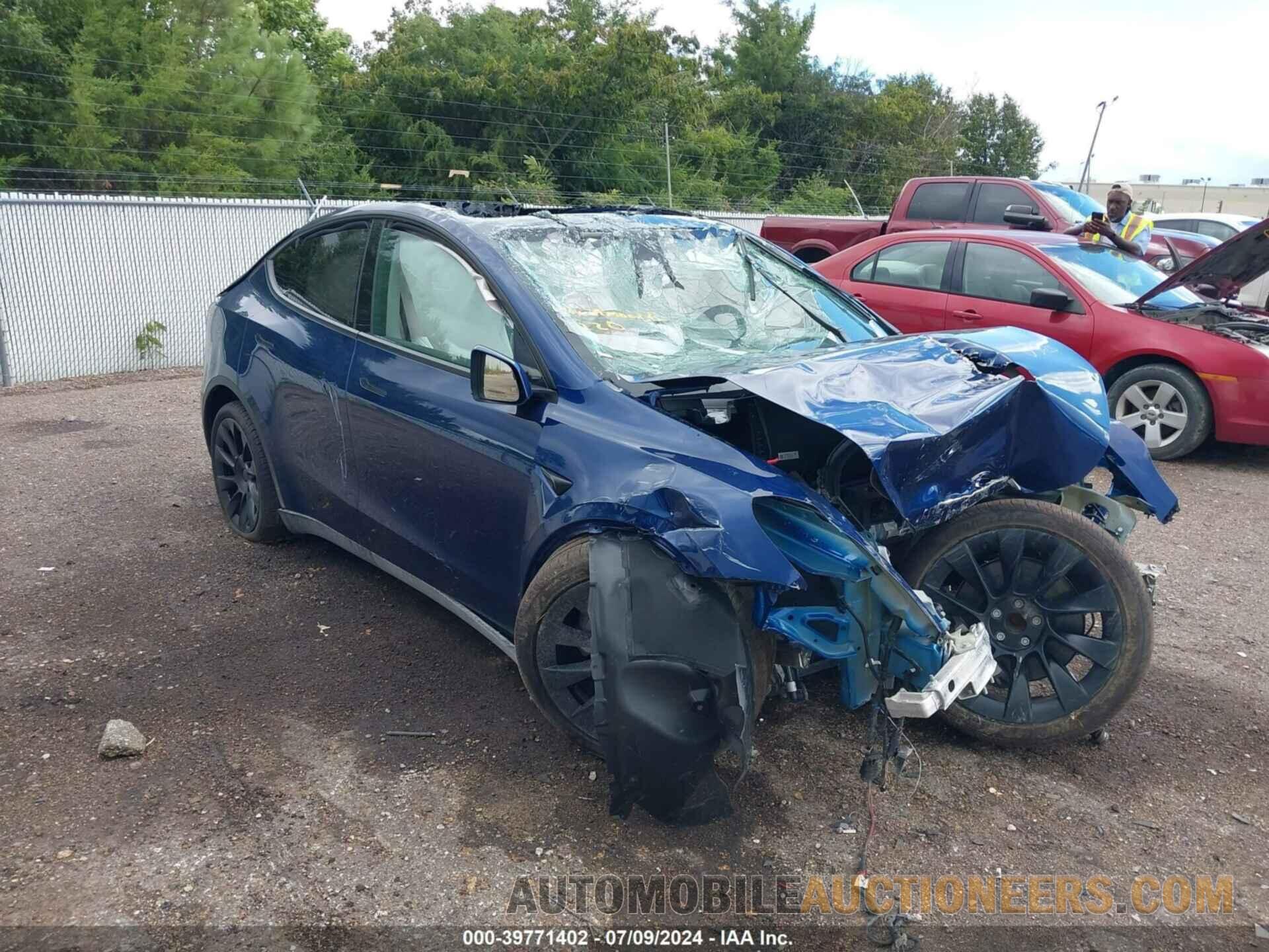 7SAYGDED2RF041720 TESLA MODEL Y 2024