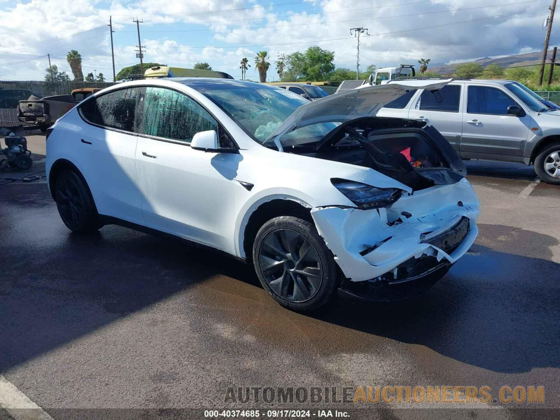 7SAYGDED2RF094899 TESLA MODEL Y 2024