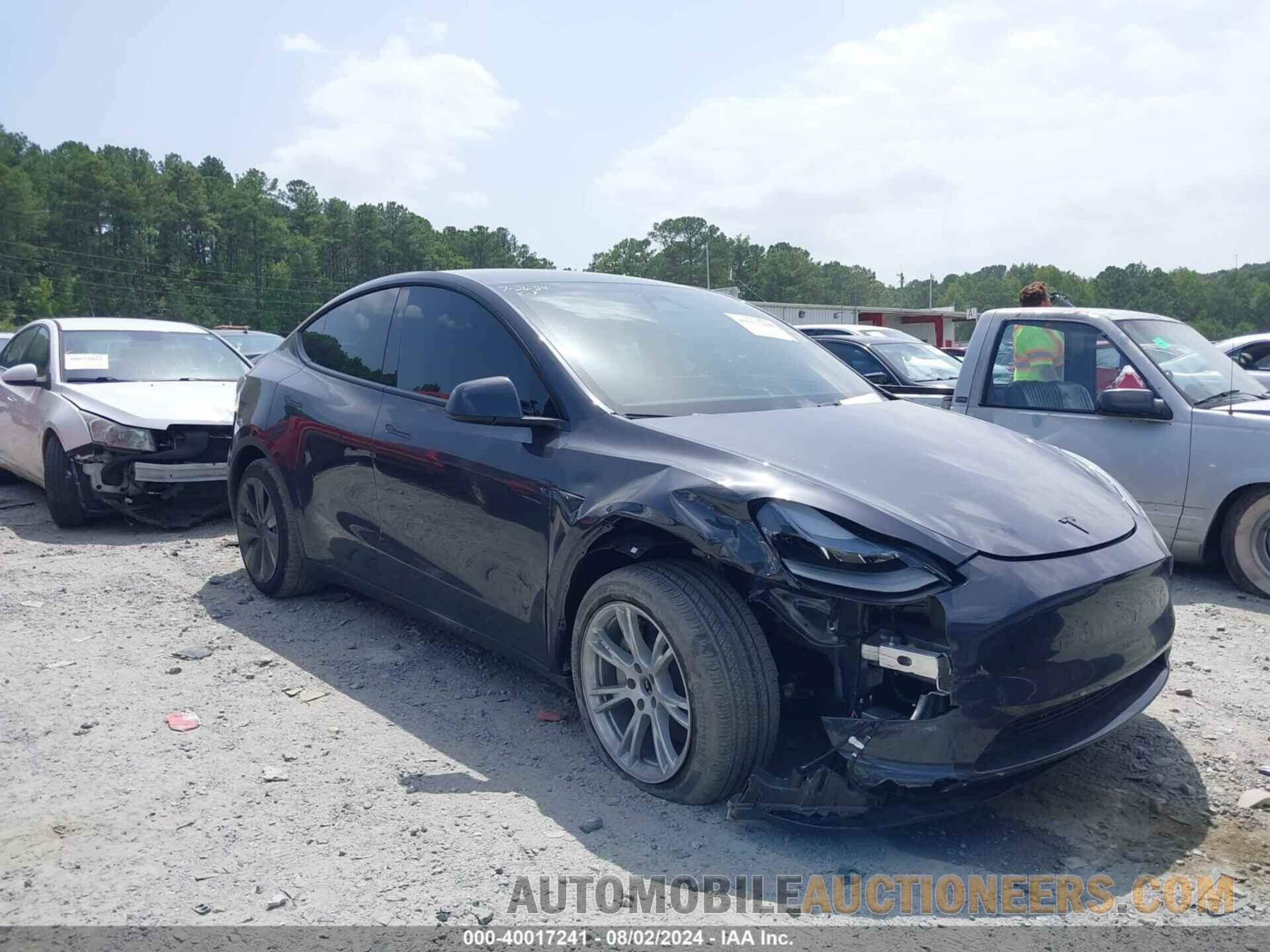 7SAYGDED3RF093258 TESLA MODEL Y 2024