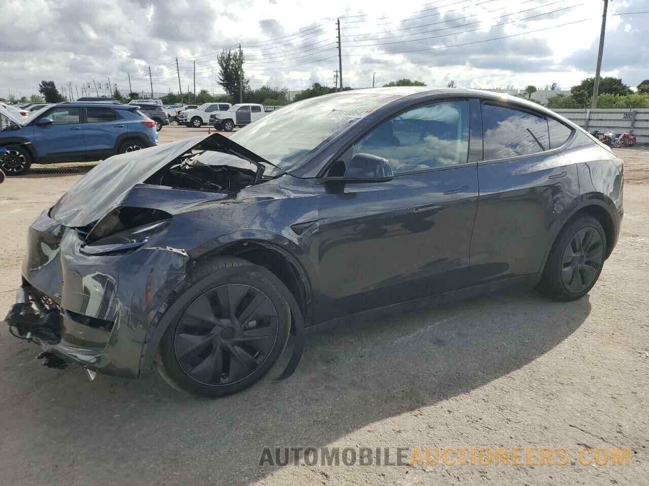 7SAYGDED3RF113041 TESLA MODEL Y 2024