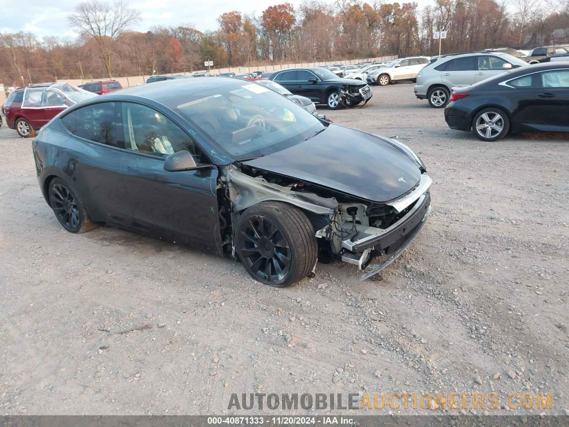 7SAYGDED3RF160506 TESLA MODEL Y 2024