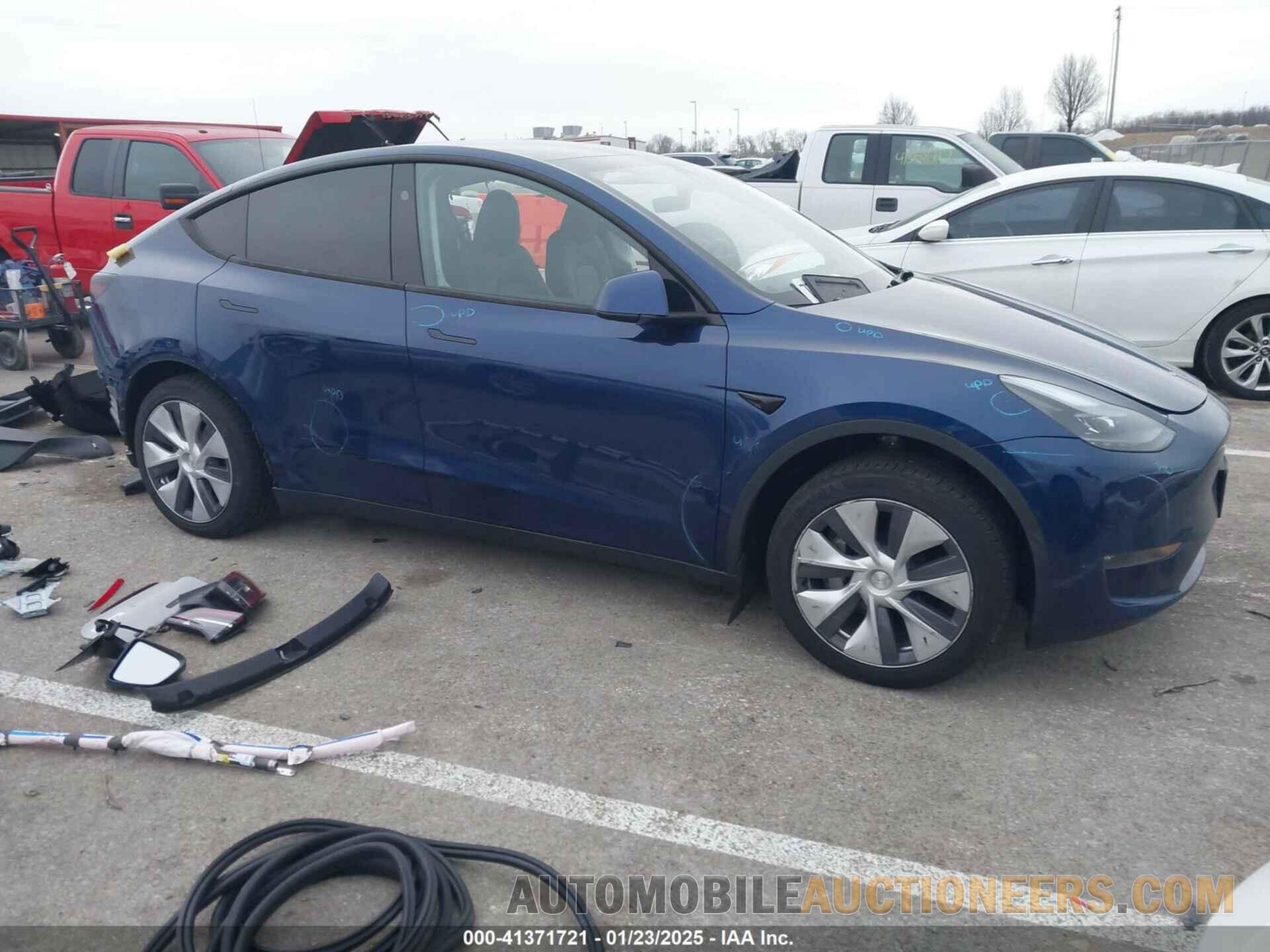 7SAYGDED4PF956047 TESLA MODEL Y 2023