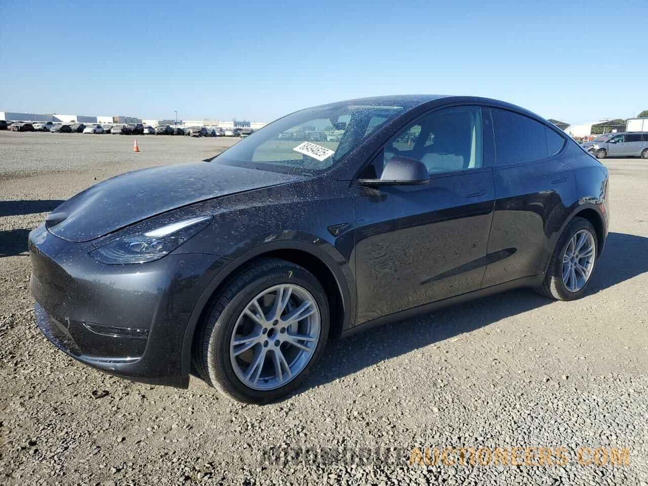 7SAYGDED4RF017614 TESLA MODEL Y 2024